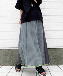 Q | バイカラーマイクロプリーツストライプスカート(スカート)