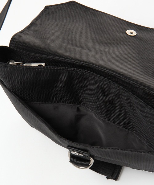 BAYFLOW（ベイフロー）の「フラップサコッシュ（ショルダーバッグ・メンズ・ブラック/ベージュ/パープル/ネイビー/その他1/その他2/クリアブルー/カーキ・FREE）」の15枚目の写真