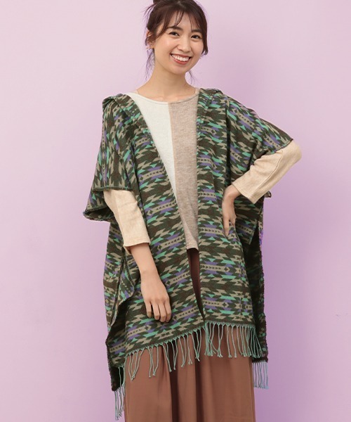 チチカカ(チチカカ)の「フード付きナバホポンチョ(ストール/ショール・レディース・ピンク/カーキ・FREE)」の1枚目の写真