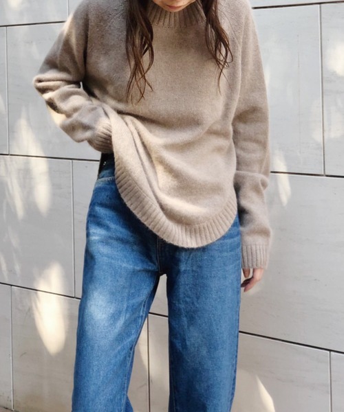 Banner Barrett(バナーバレット)の「ラウンドヘムニットトップス(ニット/セーター・レディース・ブラック/ベージュ/オリーブ/ブルー/レッド・38)」の2枚目の写真