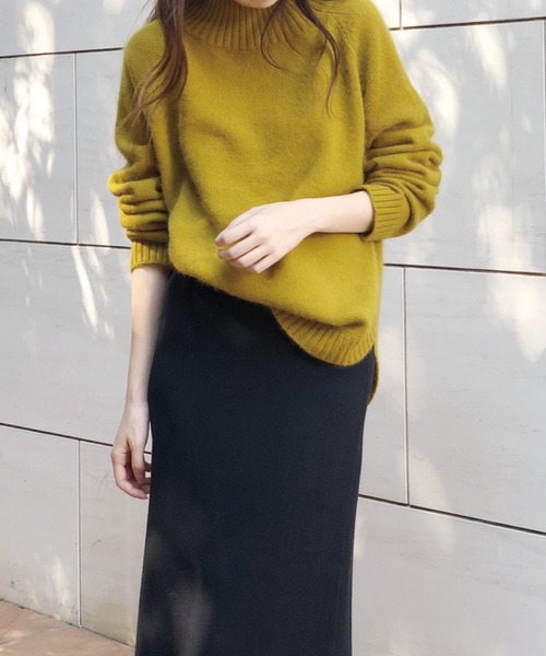 Banner Barrett(バナーバレット)の「ラウンドヘムニットトップス(ニット/セーター・レディース・ブラック/ベージュ/オリーブ/ブルー/レッド・38)」の3枚目の写真