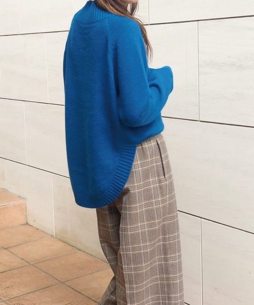 Banner Barrett(バナーバレット)の「ラウンドヘムニットトップス(ニット/セーター・レディース・ブラック/ベージュ/オリーブ/ブルー/レッド・38)」の13枚目の写真