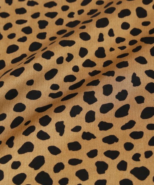 N.(N. Natural Beauty Basic)(エヌエヌナチュラルビューティーベーシック)の「レオパードスカーフ(ストール/ショール・レディース・ホワイト/ベージュ・フリ-)」の5枚目の写真