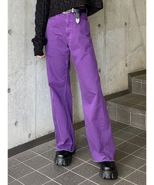 EVRIS（エヴリス）の「SIMPLE WIDEデニムパンツ（デニムパンツ・レディース・パープル/ブラック/ベージュ・SMALL/MEDIUM）」の3枚目の写真