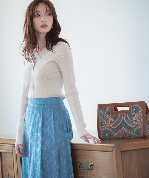 Andemiu（アンデミュウ）の「【カラー診断】リブニットアンサンブル227813（ニット/セーター・レディース・アイボリー/ブラック/ブルー/イエロー・FREE）」の2枚目の写真