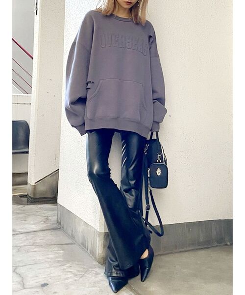 【ALAIA】フレアレザーパンツ GYDA（ジェイダ）の「フェイクレザーフレアーパンツ（その他