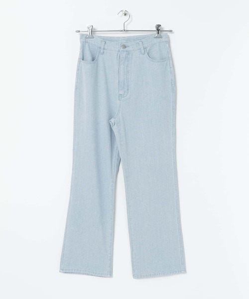 HEYUMM(ヘユム)の「キレイシルエットストレートデニムパンツ(デニムパンツ・レディース・ワンウォッシュ/ライトインディゴブルー/ブラック・SMALL/MEDIUM)」の1枚目の写真