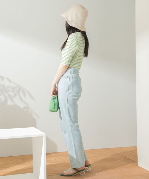 HEYUMM(ヘユム)の「キレイシルエットストレートデニムパンツ(デニムパンツ・レディース・ワンウォッシュ/ライトインディゴブルー/ブラック・SMALL/MEDIUM)」の13枚目の写真