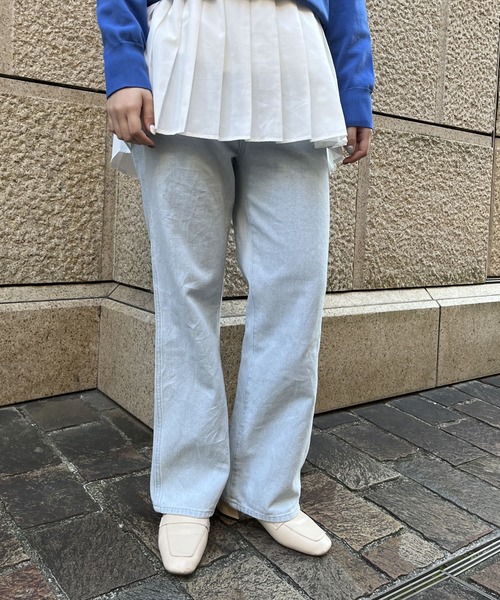 HEYUMM(ヘユム)の「キレイシルエットストレートデニムパンツ(デニムパンツ・レディース・ワンウォッシュ/ライトインディゴブルー/ブラック・SMALL/MEDIUM)」の22枚目の写真