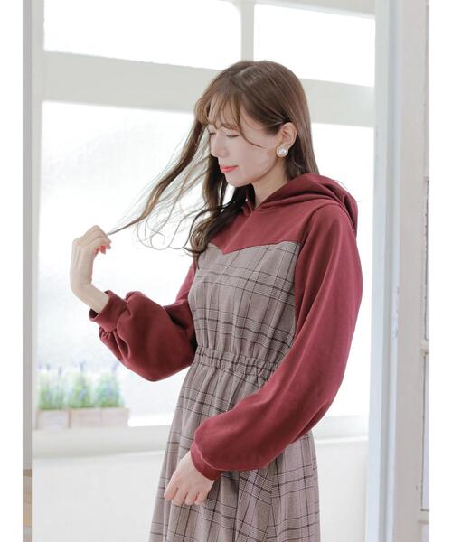 Areeam（アリーム）の「迷わず手に取るパーカーワンピース（ワンピース・レディース・ボルドー/チャコールグレー・FREE）」の22枚目の写真