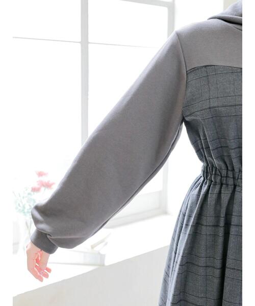 Areeam（アリーム）の「迷わず手に取るパーカーワンピース（ワンピース・レディース・ボルドー/チャコールグレー・FREE）」の10枚目の写真