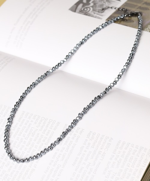 Mag.（マグ）の「【カラーアクリルパール】ネックレス（ネックレス・メンズ・ホワイト/ブラック/グレー・FREE）」の3枚目の写真