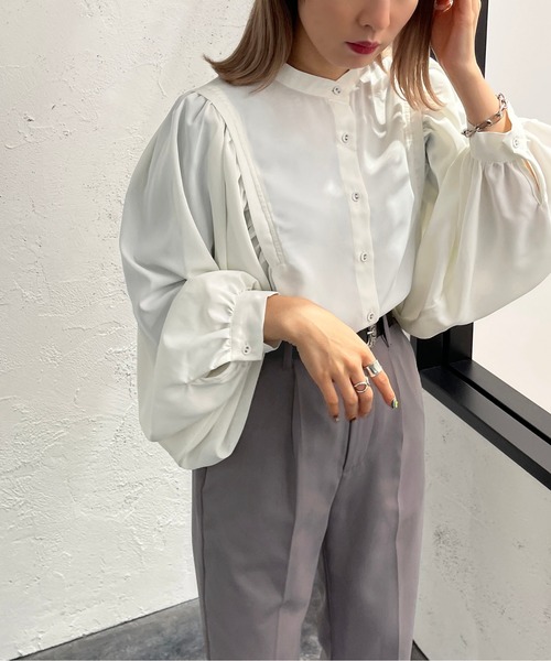 apres jour mignon(アプレジュールミニョン)の「袖ボリュームブラウス【ZOZOTOWN限定アイテム】(シャツ/ブラウス・レディース・ブラック/オフホワイト/ダークブルー・X-LARGE/フリー)」の8枚目の写真