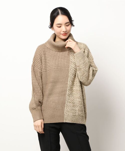 AMERICAN HOLIC（アメリカンホリック）の「タートルネック編み違いニットチュニック（ニット/セーター・レディース・ブラウン/アイボリー・M/L）」の3枚目の写真