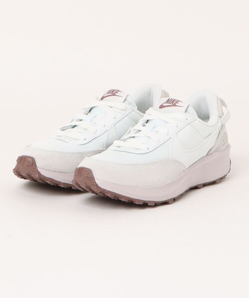 NIKE(ナイキ)の「《NIKE》WSワッフルデビュー(スニーカー・レディース・その他1/ホワイト/ブラック×ホワイト/ピンク系その他/ホワイト系その他/ブラウン系その他/ホワイト×パープル/ホワイト系その他2/ホワイト系その他3/ブルー系その他/ブルー系その他2・22.5cm/23.5cm/24.5cm/25.5cm/23.0cm/24.0cm/25.0cm)」の5枚目の写真