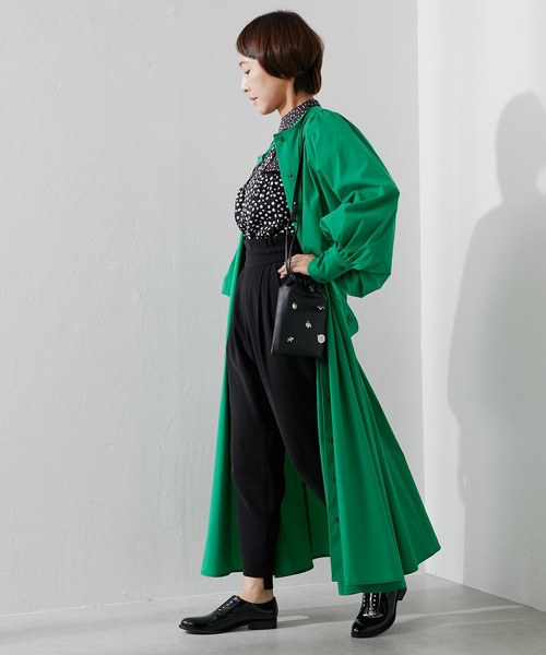 ear PAPILLONNER（イアパピヨネ）の「【Brooklyn Charm(ブルックリンチャーム)×ear】モバイル巾着ショルダーバッグ（ショルダーバッグ・レディース・ブラック×シルバー/ブラック×ゴールド・FREE）」の7枚目の写真