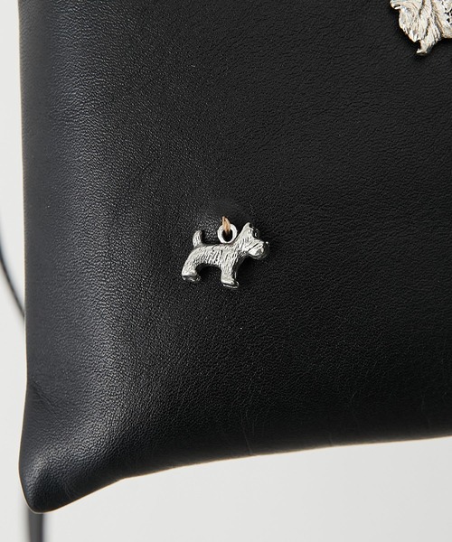 ear PAPILLONNER（イアパピヨネ）の「【Brooklyn Charm(ブルックリンチャーム)×ear】モバイル巾着ショルダーバッグ（ショルダーバッグ・レディース・ブラック×シルバー/ブラック×ゴールド・FREE）」の21枚目の写真