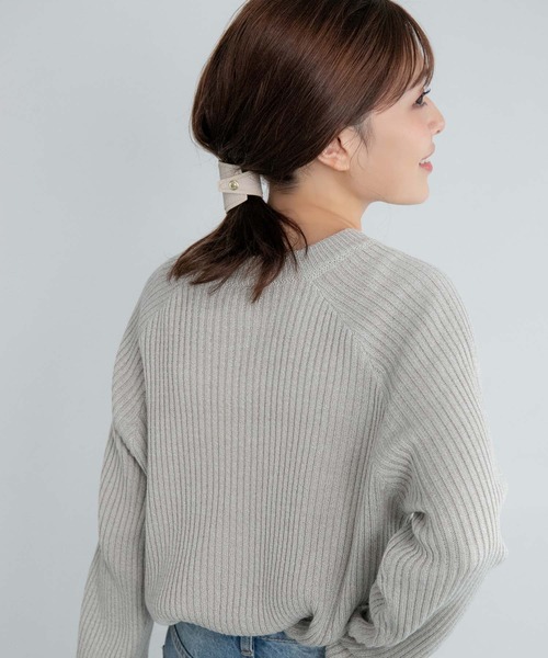 Edit Sheen(エディットシーン)の「ソフトタッチレザーポニーフック(ヘアゴム・レディース・モカ/ベージュ・FREE)」の7枚目の写真