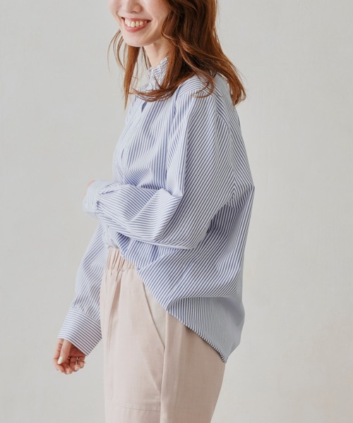 Chez toi（シェトワ）の「ネックフリル裾ラウンドシャツ（シャツ/ブラウス・レディース・オフホワイト/ブルー・FREE）」の3枚目の写真