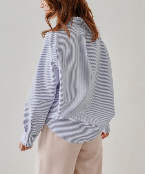 Chez toi（シェトワ）の「ネックフリル裾ラウンドシャツ（シャツ/ブラウス・レディース・オフホワイト/ブルー・FREE）」の9枚目の写真