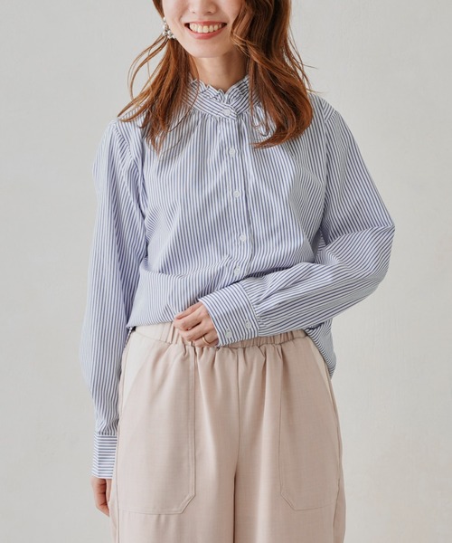 Chez toi（シェトワ）の「ネックフリル裾ラウンドシャツ（シャツ/ブラウス・レディース・オフホワイト/ブルー・FREE）」の10枚目の写真