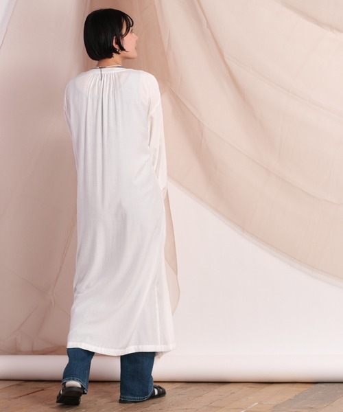 cepo（セポ）の「ビックポケットシャーリングワンピース（シャツワンピース・レディース・ブラック/オフホワイト/イエロー・M）」の6枚目の写真