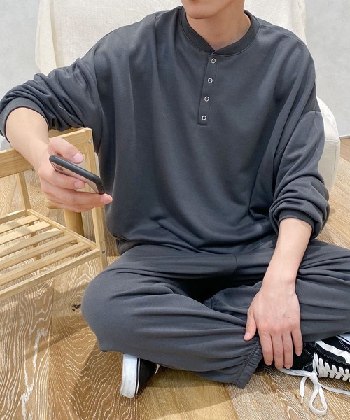 PairPair(ペアペア)の「ヘンリーネックプルオーバー(ユニセックス)(スウェット・レディース・ブラック/サックスブルー/グレー系その他・MEDIUM/LARGE)」の1枚目の写真