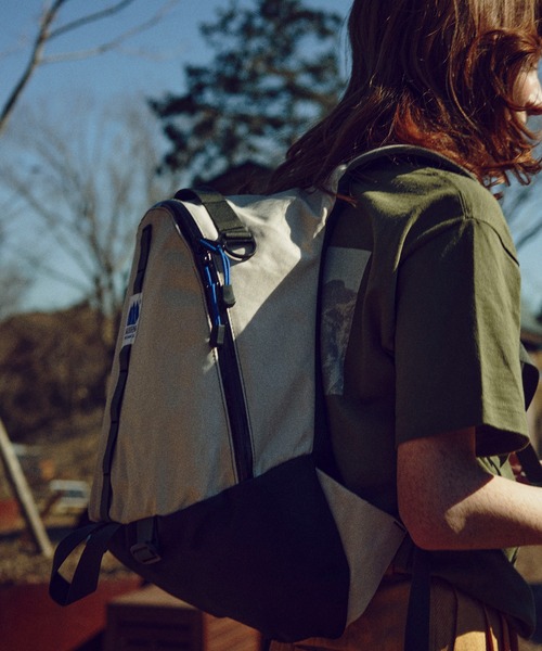 MADDEN（メデン）の「[MADDEN] Flat Iron MDNM-03（ショルダーバッグ・メンズ・グレー/ネイビー/ブラック・ONE SIZE）」の2枚目の写真