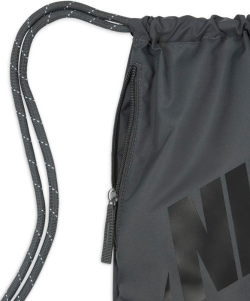 NIKE(ナイキ)の「NIKE/ナイキ バック ヘリテージ ドローコードバッグ 13L DC4245-068(バックパック/リュック・メンズ・グレー系その他・FREE)」の7枚目の写真
