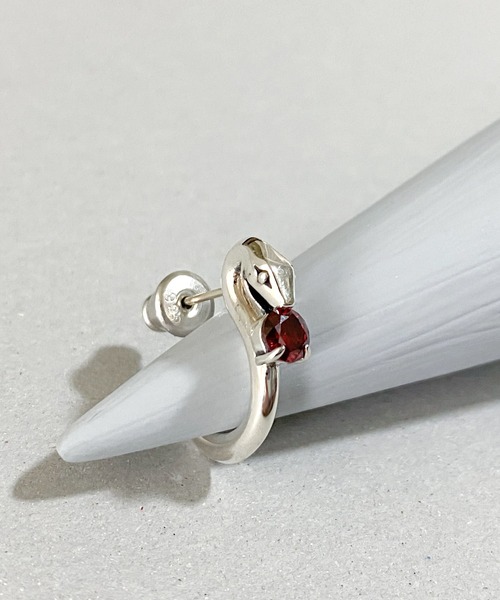 bizarre(ビザール)の「Bizarre ビザール 25Anniversary 1st Collection~サーペントバイパーシルバーピアス (プレーン)(ピアス(片耳用)・メンズ・ブラック/パープル/レッド/ゴールド・FREE)」の20枚目の写真