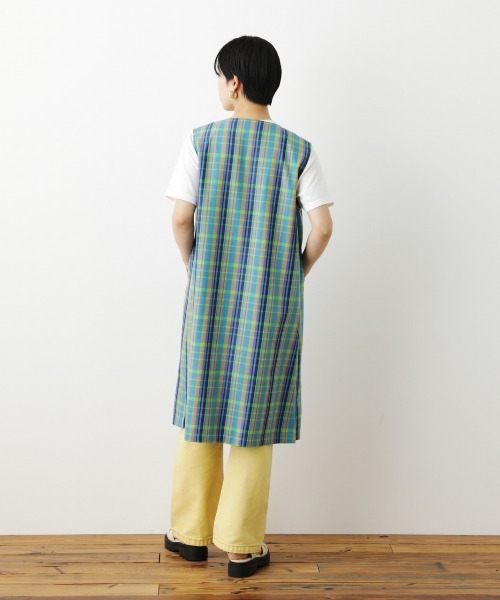 RODEO CROWNS WIDE BOWL(ロデオクラウンズワイドボウル)の「チェックノースリーブジレ(ベスト・レディース・ブルー系その他3/グリーン系その他・FREE)」の7枚目の写真
