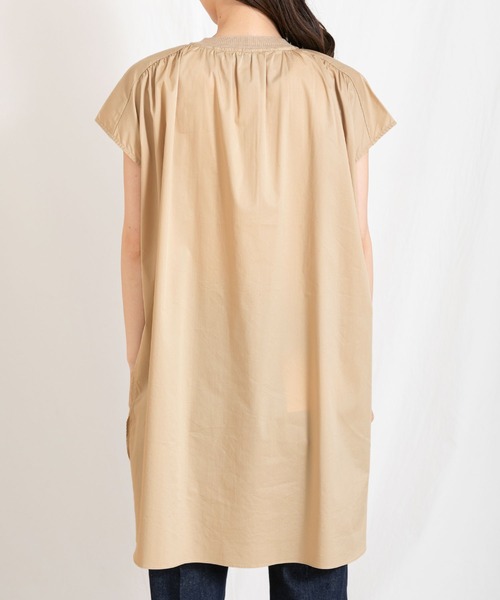 Torrazzo Donna パール付ニットシャツチュニック　トラッゾドンナ Torrazzo Donna（トラッゾドンナ）の「パール付ニットシャツ