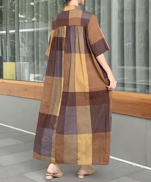 FREE STYLISTS（フリー スタイリスト）の「バンドカラーAラインシャツワンピース（シャツワンピース・レディース・グレー系/ブラウン系・FREE）」の19枚目の写真