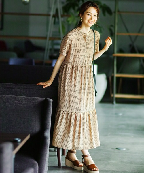 ENNEA（エンネア）の「【手洗いできる♪】幾何学ドットプリント・裾ギャザーフレアーワンピース（ワンピース・レディース・ブラック/ベージュ/オフホワイト・38）」の10枚目の写真