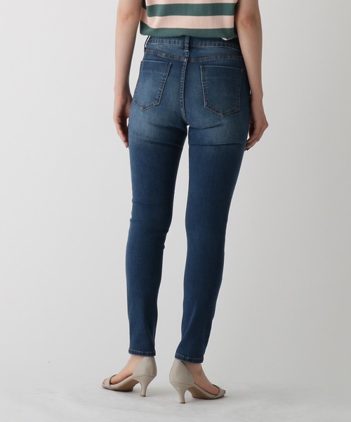 OPAQUE.CLIP（オペークドットクリップ）の「ストレッチスキニーパンツ（その他パンツ・レディース・チャコールグレー/ブラック/ダークブラウン/ライトベージュ/ブルー/ダークネイビー/ホワイト系/ダークグレー/ライトブルー・34/36/38/40/42）」の21枚目の写真