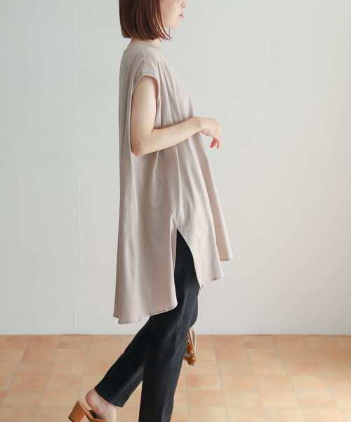 URBAN RESEARCH DOORS（アーバンリサーチドアーズ）の「フレアチュニックカットソー（Tシャツ/カットソー・レディース・チャコールグレー/ベージュ系その他・MEDIUM）」の9枚目の写真