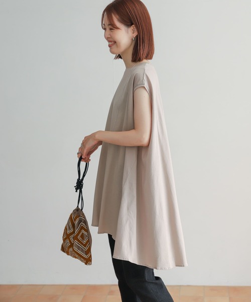 URBAN RESEARCH DOORS（アーバンリサーチドアーズ）の「フレアチュニックカットソー（Tシャツ/カットソー・レディース・チャコールグレー/ベージュ系その他・MEDIUM）」の11枚目の写真
