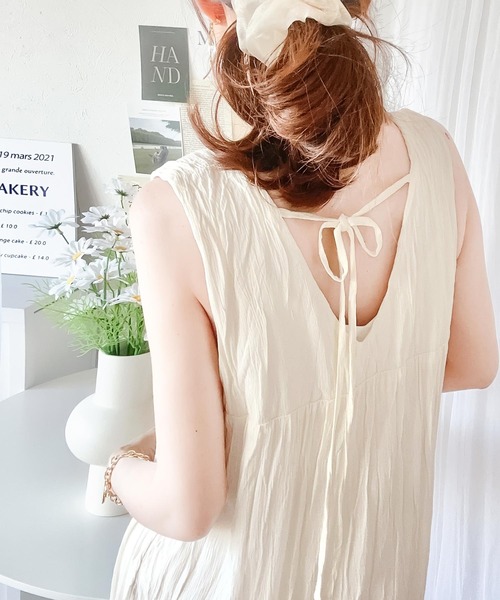 mily bilet（ミウィビレット）の「【mily bilet】さらりと旬顔、ワッシャーシアー素材マキシワンピース（ワンピース・レディース・ブラック/ベージュ/ブラウン/アイボリー・SMALL/MEDIUM/LARGE/X-LARGE）」の13枚目の写真