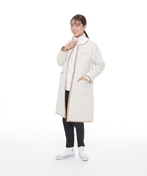 Arnold Palmer（アーノルドパーマー）の「キルティング ロングコート（ノーカラーコート・レディース・アイボリー/ネイビー・M/L）」の8枚目の写真
