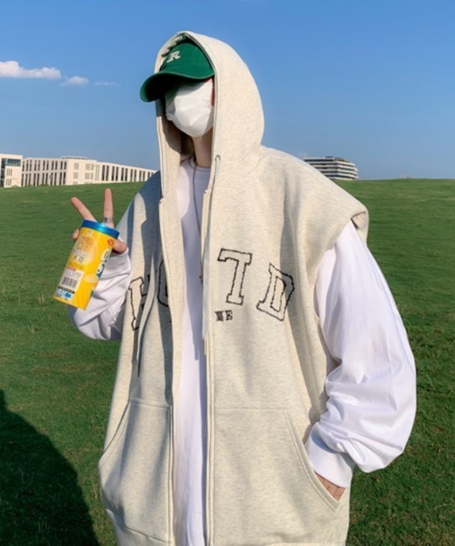 MGV(エムジーヴィー)の「カレッジロゴダブルジップベストパーカー(ベスト・メンズ・ブラウン/グレー・MEDIUM/LARGE/X-LARGE)」の3枚目の写真