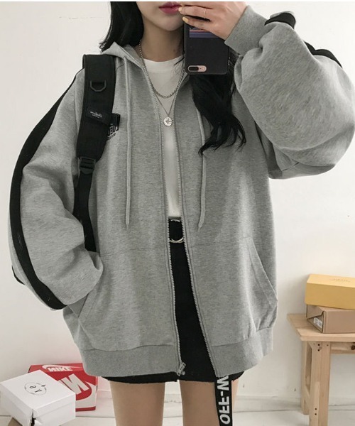 yuue' ( wear )（ユーイ）の「サイドライン オーバーサイズ ビッグシルエット ジップアップパーカー（パーカー・レディース・グレー・S/M/XL/L）」の3枚目の写真