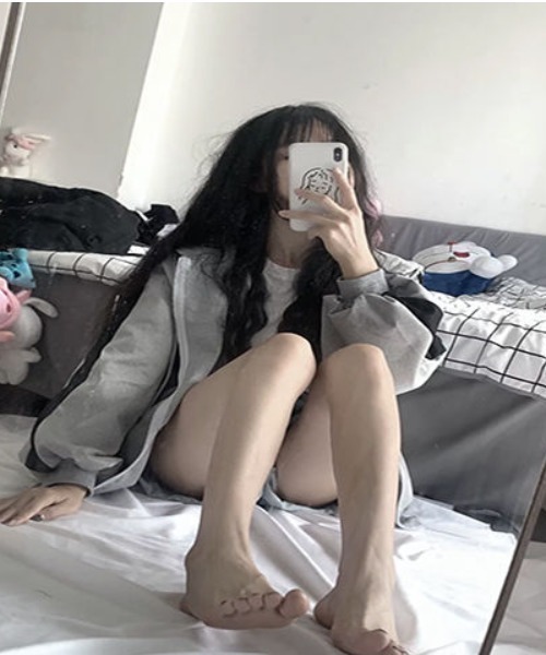 yuue' ( wear )（ユーイ）の「サイドライン オーバーサイズ ビッグシルエット ジップアップパーカー（パーカー・レディース・グレー・S/M/XL/L）」の6枚目の写真