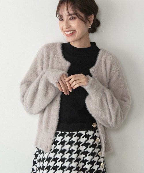 M.deux（エムドゥ）の「クルーネックシャギーカーデ（カーディガン/ボレロ・レディース・ライトグレー/ブラック/ラベンダー/オフホワイト/ベージュ・MEDIUM）」の4枚目の写真