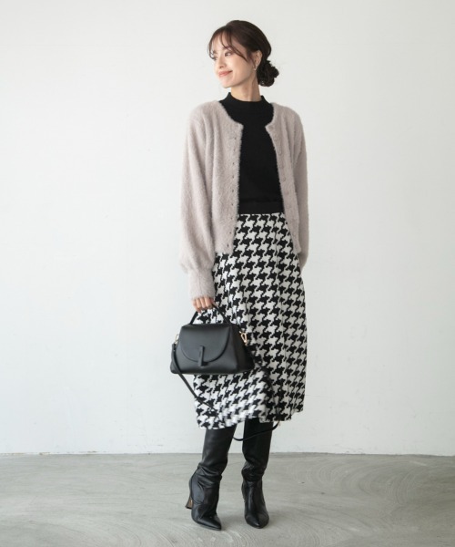 M.deux（エムドゥ）の「クルーネックシャギーカーデ（カーディガン/ボレロ・レディース・ライトグレー/ブラック/ラベンダー/オフホワイト/ベージュ・MEDIUM）」の7枚目の写真