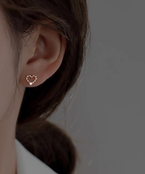 Fun & Daily（ファンアンドデイリー）の「F&D : ベリースモールハートピアス（ピアス（両耳用）・レディース・シルバー/ゴールド・FREE）」の3枚目の写真