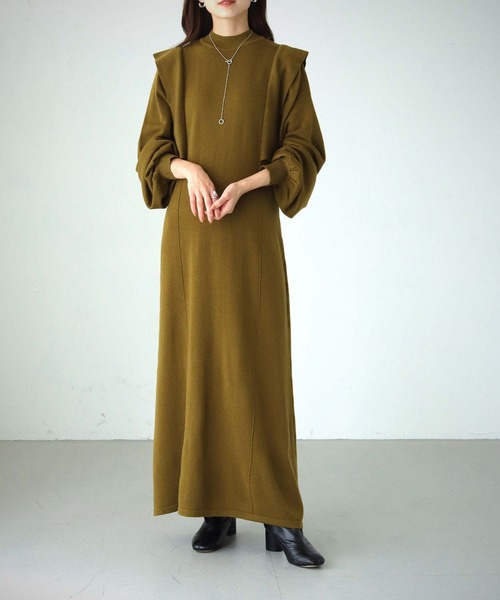 cheriella（シェリエラ）の「【cheriella】【WEB限定】ベルト付きマルチ丈肩パーツデザインワンピース/着丈調整自由（ワンピース・レディース・モカ/ブラック/カーキ・M）」の3枚目の写真