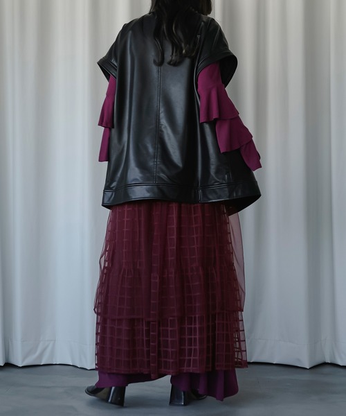 Ezick（エジック）の「2WAYスリーブレザーシャツジャケット（ブルゾン・レディース・ブラック/グレイッシュベージュ・FREE）」の12枚目の写真