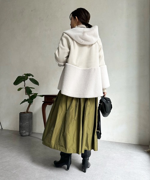 DouDou(ドゥドゥ)の「【WEB限定】フェイクムートン×ファー切替ハーフコート(その他アウター・レディース・ベージュ/モカ・FREE)」の22枚目の写真