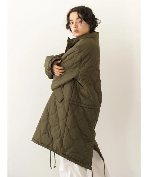 koe（コエ）の「ポリシレー中綿キルトフィッシュテールコート（その他アウター・レディース・オリーブ/ブラック・L/M）」の4枚目の写真