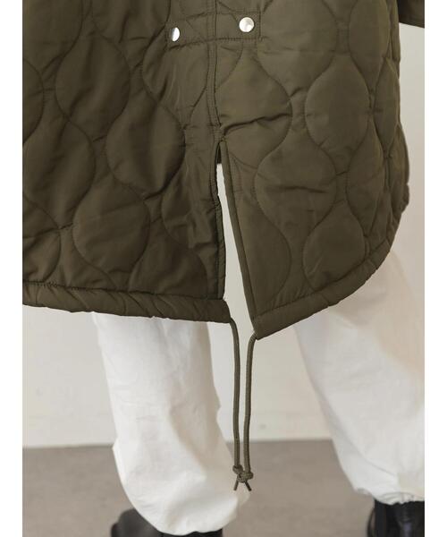 koe（コエ）の「ポリシレー中綿キルトフィッシュテールコート（その他アウター・レディース・オリーブ/ブラック・L/M）」の15枚目の写真